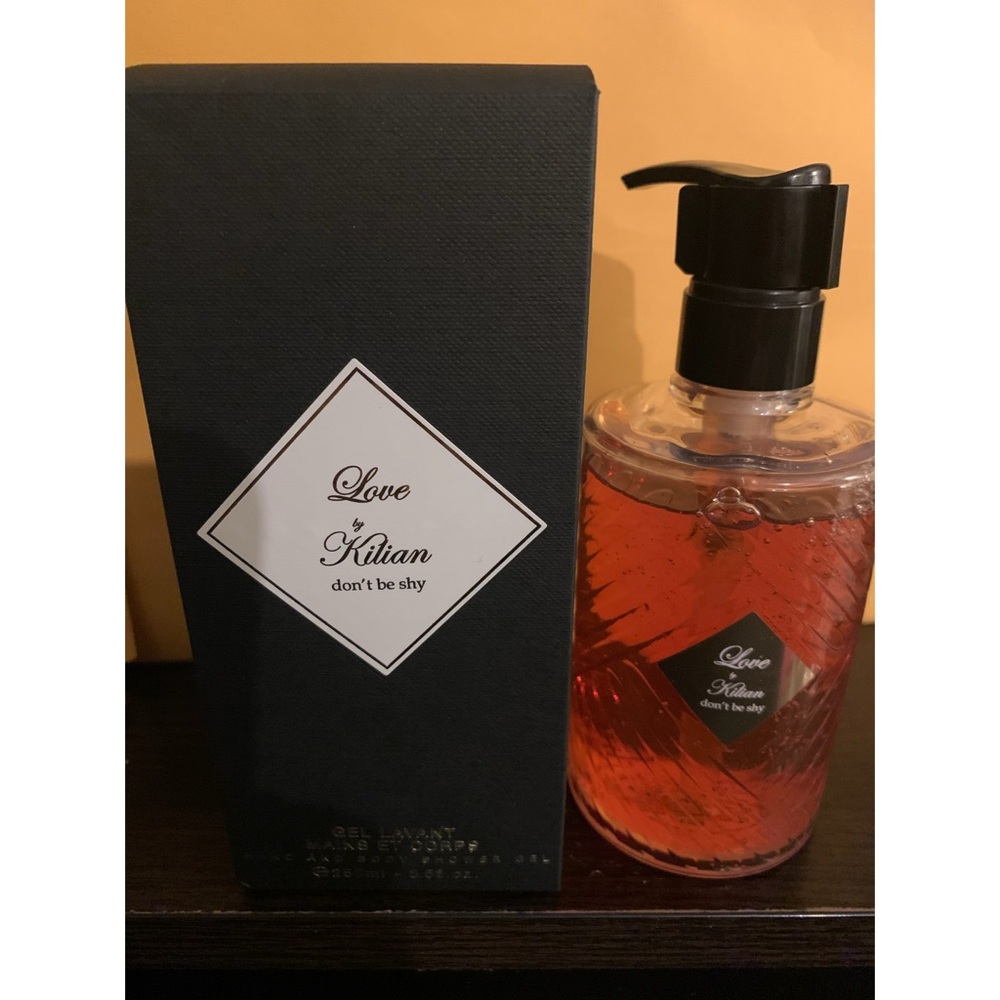 Love by Kilian don’t be shy Body Wash - Picture 3 of 6